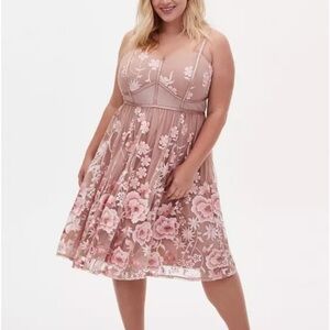 Floral Embroidered Dress Torrid size 10